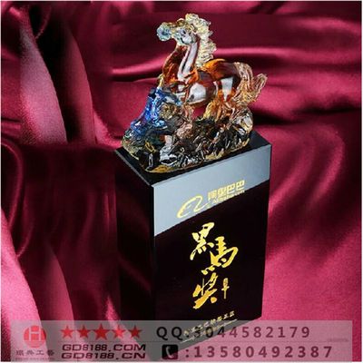 廣州琉璃擺件禮品,高檔商務(wù)禮品,琉璃工藝品